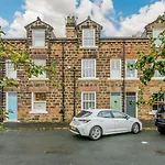 3 Bed In Oc-90032 *