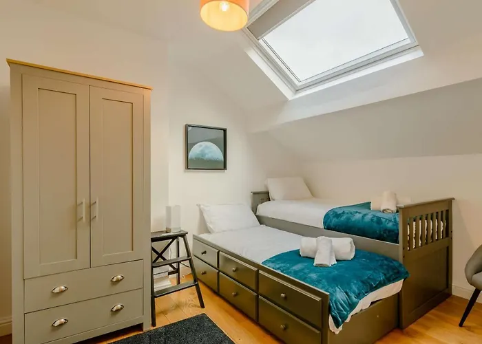 3 Bed In Oc-90032 Harrogate